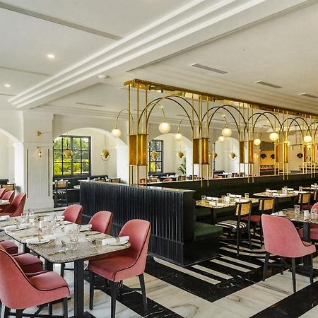 Jehan Numa Palace Hotel Бхопал Экстерьер фото